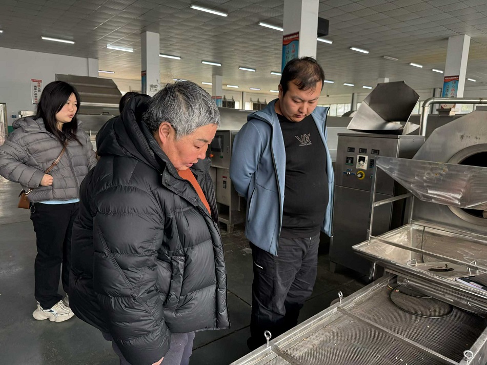 电磁流水线炒货机